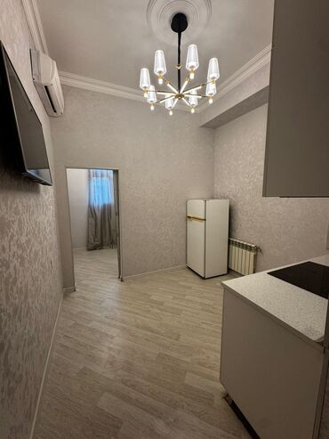 Köhnə tikili: Bakı, 2 otaqlı, Köhnə tikili, m. Xalqlar Dostluğu, 22 kv. m — 8