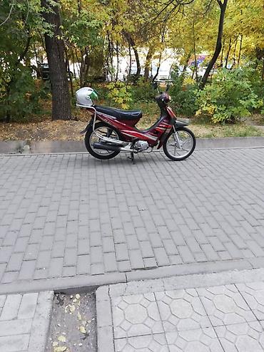 Продаётся компактный мопед в классическом городском исполнении