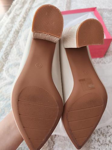 Tuflilər: Yenidir, cəmi 1 dəfə geyinilib. çox rahatdır. 40 razmer. Comfy Brand — 5