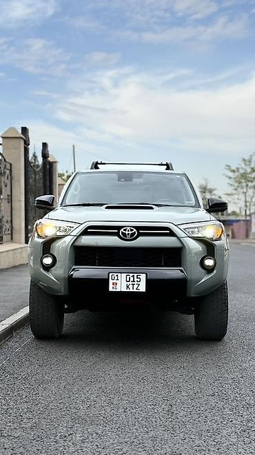 бампер на 4runner: Toyota 4Runner: 2023 г., 4 л, Автомат, Бензин, Внедорожник — 2
