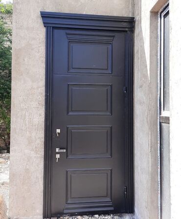 Həyət darvazaları: Naxışlı, qara rəngli ikiqapılı dəmir darvaza, üstündə və qapılarında -da lalafo.az — 13 Həyət darvazaları: Naxışlı, qara rəngli ikiqapılı dəmir darvaza, üstündə və qapılarında — 13