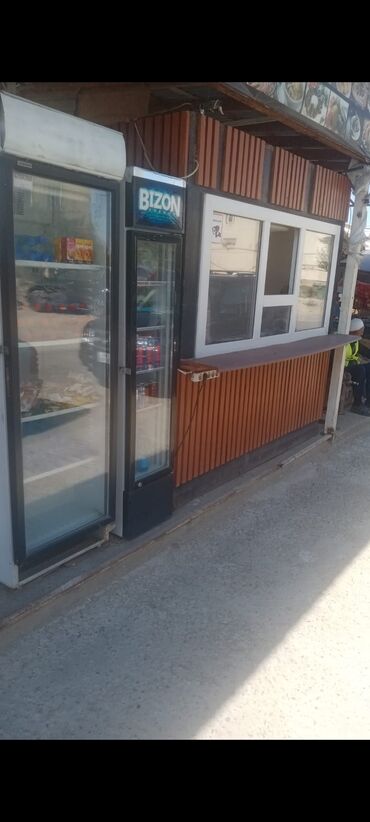 Biznes üçün program təminatı: Kiosk satilir 2 eded soyuducu daxil 2800 azn e unvan hövsan