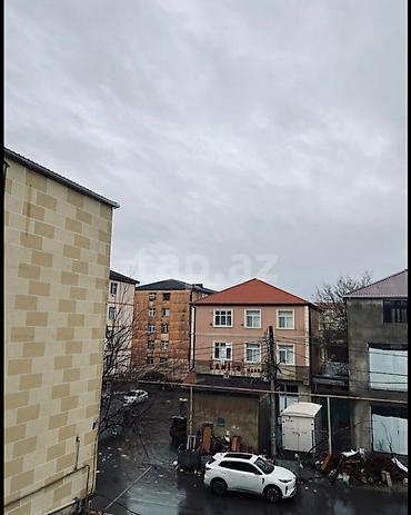 Köhnə tikili: 2 otaqlı mənzil – şəhər daxili məhəllədə Plan və sahə: - 2 ayrı otaq — 1