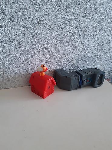 MacDonalds oyucagları. Qırmızı -2 manat. O birisi 1 manatdandı
