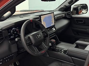 Toyota: Toyota Sequoia: 2024 г., Внедорожник — 2