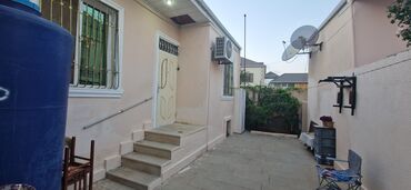 География: 3 комнаты, 90 м², Средний ремонт