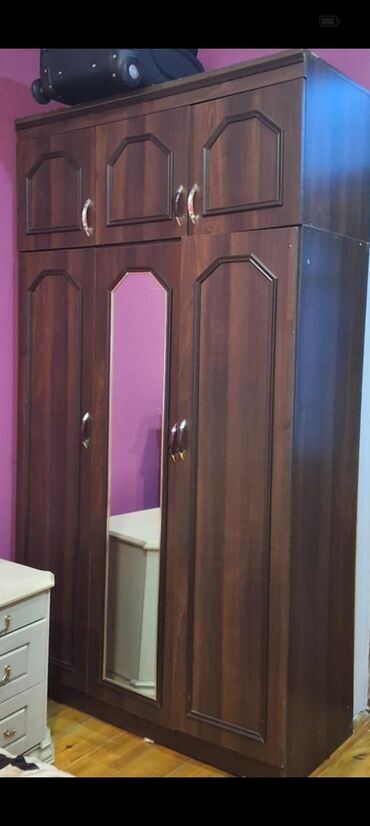 Soyuducular: İşlənmiş, 3 qapılı Düz dolab, Qarderob, paltar dolabı, Azərbaycan lalafo.az -da Soyuducular: İşlənmiş, 3 qapılı Düz dolab, Qarderob, paltar dolabı, Azərbaycan