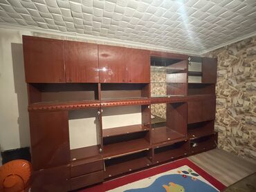 мебель для кухни на заказ: Продам б/у стенку производство Белоруссия, двери рабочие, просто надо