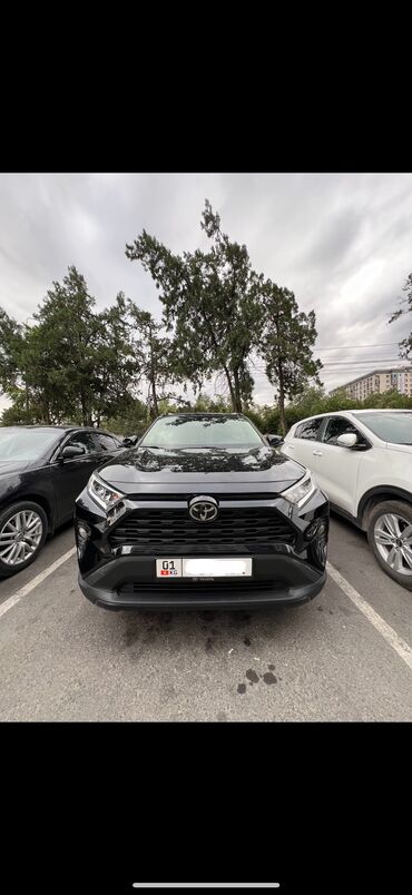 Toyota: Toyota RAV4: 2019 г., 2.5 л, Автомат, Бензин, Кроссовер