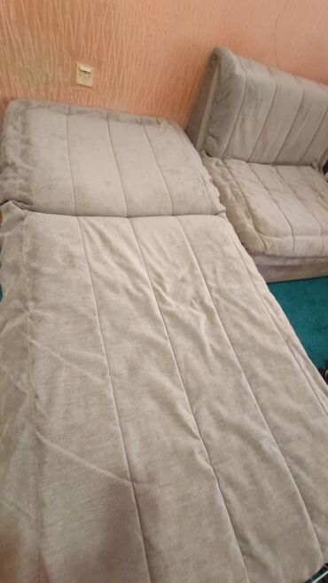 sofa na razvlačenje: Na prodaju dve polovne "Mojca" fotelje na razvlacenje. Ocuvane i at lalafo.rs sofa na razvlačenje: Na prodaju dve polovne "Mojca" fotelje na razvlacenje. Ocuvane i