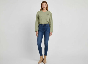 Women: Women`s shirt, size L