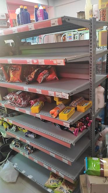ref: Mini-market rəfləri və assortimenti Məhsullar: - İçkilər: qazlı və — 6