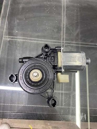 ovlasi: MOTORIC PODIZACA STAKLA ZA AUDI A4 - 8W0959801 | Motoric podizaca — 2