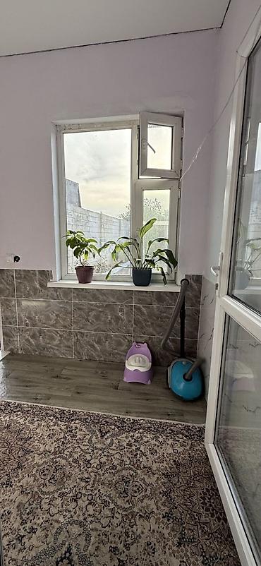 кухня на аренду: 60 м², 4 комнаты, Без подселения — 4