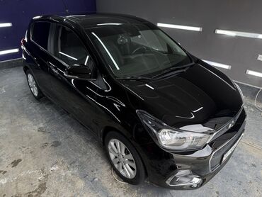 Chevrolet: Chevrolet Spark: 2016 г., 1 л, Вариатор, Бензин, Хэтчбэк