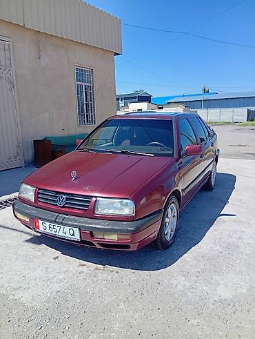 a8 d2: Volkswagen Vento: 1992 г., 2 л, Автомат, Бензин, Седан — 3