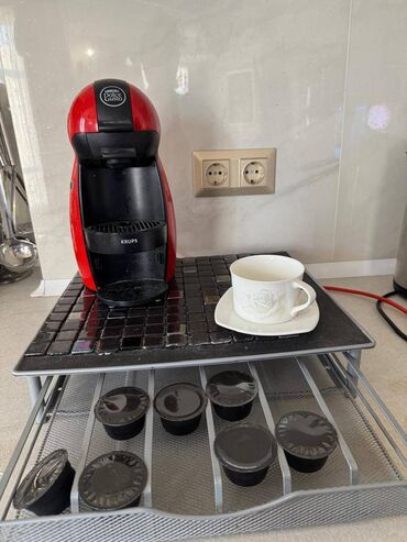 зерновой кофе бишкек: Продаю металическуб подставку под кофеварку с выдвижным ящиком под