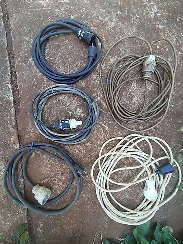 dvd player za auto: Polovni kablovi, 3x1, 5 dužine od 3, 5, 10 m cena za sve (12 kom) 3000 — 2