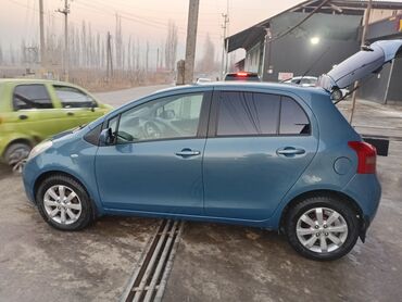 Toyota: Toyota Yaris: 2007 г., 1.3 л, Автомат, Бензин, Хэтчбэк — 3