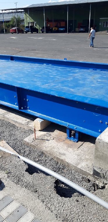 Ticarət tərəziləri: 100 t
terezi satisi — 9