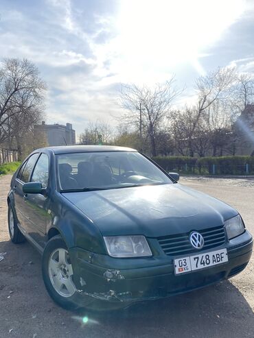 Volkswagen: Volkswagen Jetta: 1999 г., 2 л, Механика, Бензин, Седан