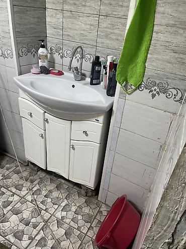 Продажа коттеджей и домов: Продается дом верхней части города кара балта в удобном расположение at lalafo.kg — 13 Продажа коттеджей и домов: Продается дом верхней части города кара балта в удобном расположение — 13