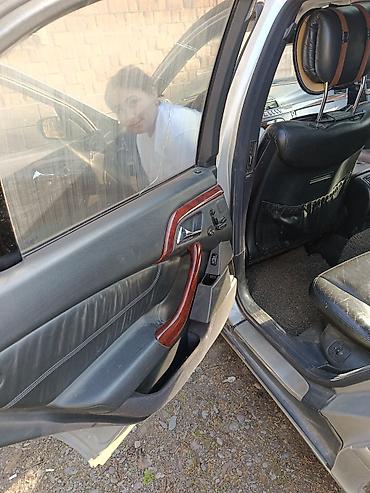 mers 212: Mercedes-Benz S-Class: 1999 г., 5 л, Автомат, Бензин, Седан — 6
