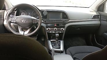 elantra 2020: Hyundai Elantra: 2 l | 2020 il Sedan — 4