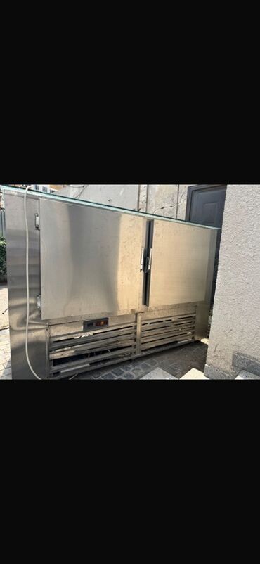 Холодильные камеры: Paslanmayan poladdan hazırlanmış iri ölçülü soyuducu-vitrin (şüşəli
