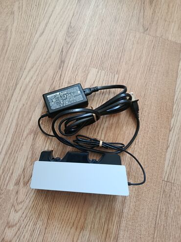 PlayStation 5 üçün sarj aparatı oriqinal 
ela veziyetde