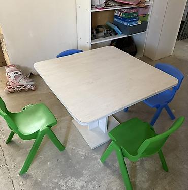 Uşaq masa və stul dəsti - Kvadrat formalı, açıq ağ rəngli