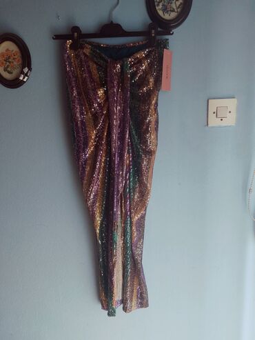 Ostala ženska odeća: Lot ženske odeće – 4 komada 1) Duga haljina, bež/nude ton - Dugi — 40