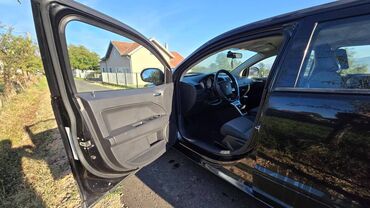 Dodge: Automobil na prodaju dodge caliber u odlicnom stanju. 2008 godiste na lalafo.rs — 9 Dodge: Automobil na prodaju dodge caliber u odlicnom stanju. 2008 godiste — 9