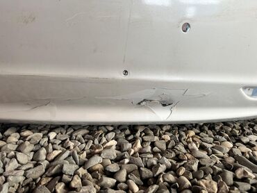 Radiatorlar: Hunday Sonata arxa buferinde 2 çatı var 2011-ci ildi 20 AZN xərci var