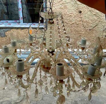 Pərdə və jalüzlər: Çılçıraq, 10 və daha çox lampa, Şüşə