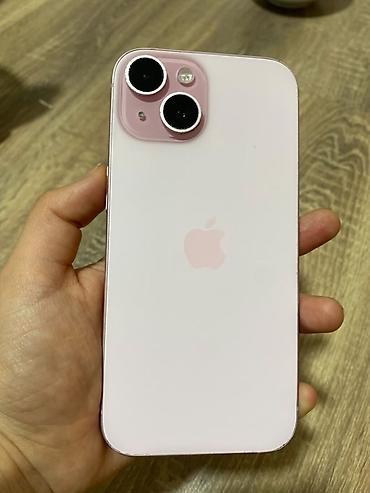 apple studio: IPhone 15, Б/у, 256 ГБ, Розовый, Чехол, Кабель, 88 % — 1