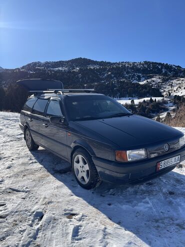 Volkswagen: Volkswagen Passat: 1993 г., 1.8 л, Механика, Бензин, Универсал