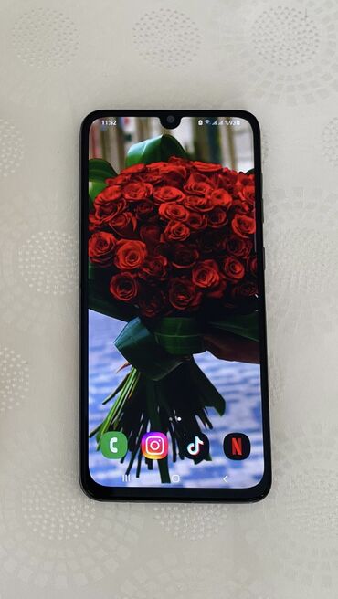 Samsung: Samsung Galaxy A70, 128 GB, rəng - Boz, Barmaq izi, İki sim kartlı, Face ID