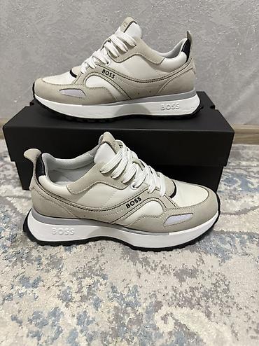 босс: Мужские кроссовки, 39, 39.5, Hugo Boss, Новый, цвет - Бежевый — 1