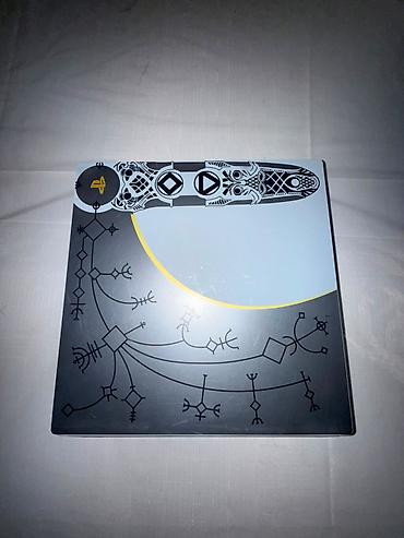 playstation edition: Ps4 pro god of war limited edition — 1