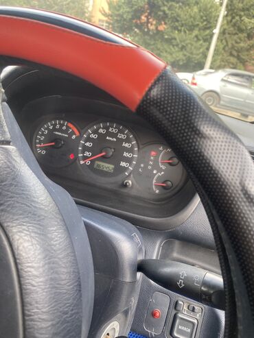 срочно в связи с переездом: Honda Civic: 2001 г., 1.5 л, Вариатор, Бензин, Хэтчбэк
