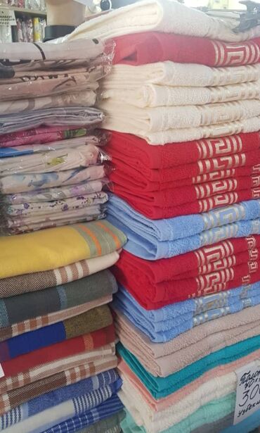 Комплекты постельного белья: Подушки, одеяло плед пледы, наволочки, постельное бельё,100% хлопок at lalafo.kg — 10 Комплекты постельного белья: Подушки, одеяло плед пледы, наволочки, постельное бельё,100% хлопок — 10