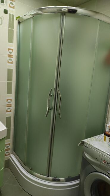 duş kabin sifarişi: Künc üçün Üstü açıq kabina, İşlənmiş