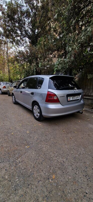 транспорт машина: Honda Civic: 2001 г., 1.5 л, Механика, Бензин, Хетчбек