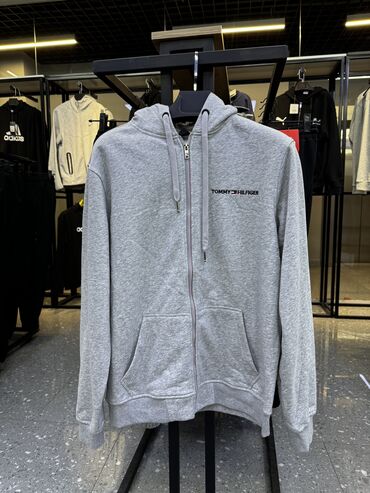 костюмы спортивные: Мужской спортивный костюм, XL (EU 42), Tommy Hilfiger, Новый, цвет - Серый, Бесплатная доставка, Платная доставка