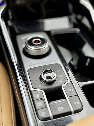 саренто 2020: Kia Sorento: 2022 г., 1.6 л, Автомат, Гибрид, Кроссовер — 10