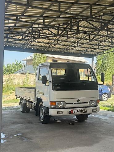 Грузовики: Грузовик, Nissan, Стандарт, 3 т, Б/у — 17
