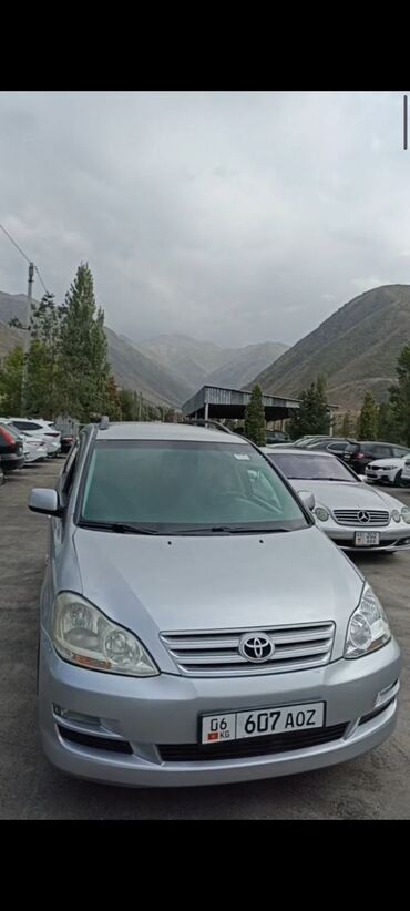 таюота авенсис: Toyota Avensis Verso: 2004 г., 2.4 л, Механика, Бензин, Минивэн