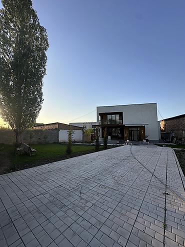 Продажа коттеджей и домов: Срочно продаётся современный дом в стиле хай-тек! 📍 Район Арча-Бешик — 2