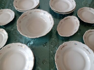 Kuhinjski setovi: Servis Walbrzych Poljska 60te. za 4 osobe. maksimalno ocuvan. nigde — 3